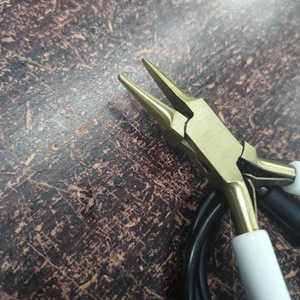 คีมหนีบจมูกสแตนเลสปลายทองสำหรับทำเครื่องประดับด้ามจับสีน้ำตาล - Product Image 5