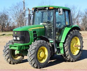 Johnn Deere 6130R Tractores agrícolas usados con cabina con aire acondicionado 90Hp 130Hp 4x4 Motor y componentes de caja de cambios 100Hp Potencia nominal - Product Image 6