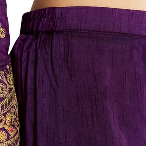 Ensemble Kurta en soie violette avec Zari Butti et travail à la frontière Vente en gros Vêtements ethniques pour femmes OEM Usine de vêtements Fournisseur en vrac Mode - Product Image 6
