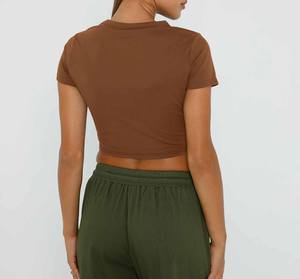 Camiseta Corta Deportiva para Mujer, para Yoga, Fitness, Entrenamiento en Gimnasio y Ropa Deportiva Activa Cómoda - Product Image 2