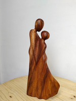 Figurine de couple romantique en bois poli, artisanale, écologique, durable, style Art déco, pour la Saint-Valentin