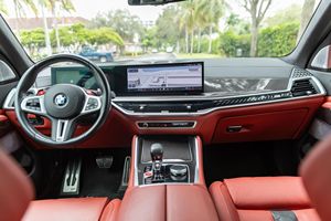 SUPER CLEAN 2024 BMW X5 M SUV COMPETITION PRÊT À ÊTRE EXPÉDIÉ Moteur Turbo Automatique Sièges en Cuir - Product Image 4