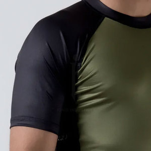 Rash Guard manga corta Rash Guard tamaño personalizado y diseños para hombres ropa deportiva cómoda Rash Guard - Product Image 4