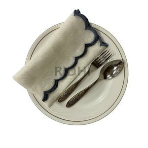 Servilletas de Lino Blanco Puro al por Mayor con Diseño de Borde Festoneado para Fiestas en Casa, Bodas, Eventos, Regalos para Damas de Honor - Product Image 6