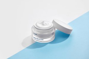 กลูตาเน็กซ์อควาสเตอร์ให้ความชุ่มชื่นครีมคืนความอ่อนเยาว์ให้ผิวไม่มัน - Product Image 5