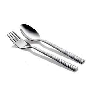 Juego de Cuchara y Tenedor para Servir Ensaladas, Diseño Rústico Plateado con Mango Trenzado Pulido a Mano, para Bodas - Product Image 3