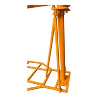 Mini grue de levage portable robuste, petite machine de construction avec moteur, en parfait état pour le levage et le déplacement