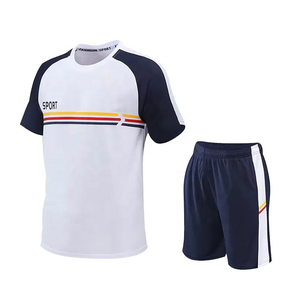 Conjunto Deportivo para Hombre, Pantalones Cortos a Rayas Rojas y Negras, Cuello Redondo, Secado Rápido, Poliéster, Ropa Deportiva para Todas las Temporadas, Corte Regular - Product Image 4