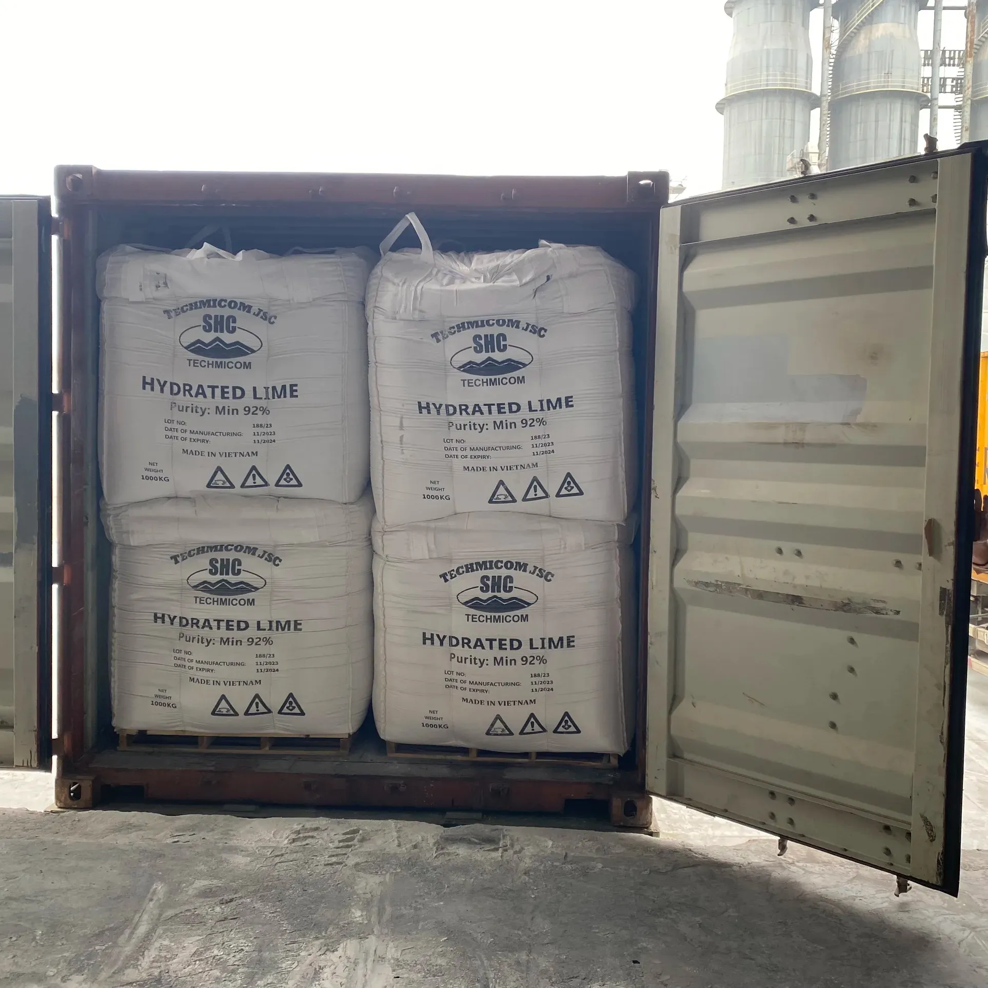 Hydrated Lime Slaked Lime Min 92% Calcium Hydroxide Pack in Jumbo bag Vietnam Export For Mining Gold Copper | SHC Group