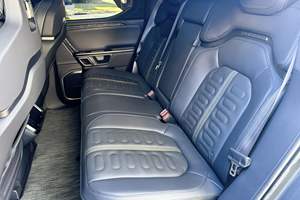 RUSH CLEAN  CONDUITE À GAUCHE |   Conduite à droite |   RIVIAN R1T ADVENTURE EDITION 2023, 4700 MILES, QUAD-MOTOR AWD - Product Image 2