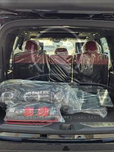 Nissan Patrol 2026 SUV Nero 8 Posti Fari a LED Trasmissione Automatica Pneumatici R20 - Product Image 4