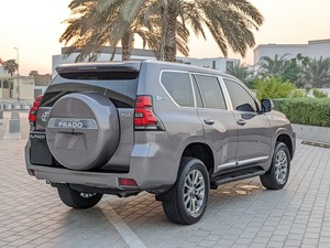 รถยนต์โตโยต้าแลนด์ครุยเซอร์ปราโดมือสองสภาพดี ดูแลรักษาอย่างดี พร้อมขาย - Product Image 4