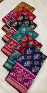 Sari de Seda de Algodón Puro con Estampado Artesanal Dabu, Teñido Natural, Sari de Diseñador para Mujer, Tela Suave de Alta Calidad con Estilo Tradicional - Product Image 3