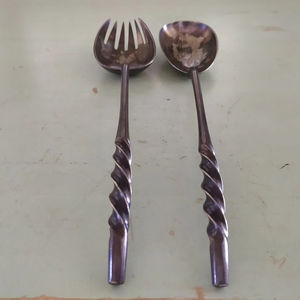 Poignée antique de serveur de salade d'argenterie d'acier inoxydable argenté de conception traditionnelle pour l'approvisionnement de restaurant d'hôtel d'ustensiles de cuisine - Product Image 1