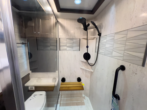 Camping-car Tiffin Allegra BUS 45BTP 2026 prêt à la vente - Product Image 3