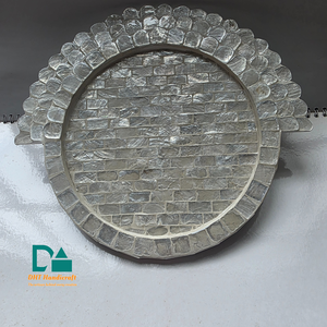 Plato Base Decorativo de MDF con Nácar Hecho a Mano, con Tamaño y Forma Personalizables para Decoración de Mesa de Bodas y Hoteles - Product Image 1