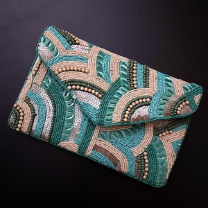 Bolsos de hombro bordados con cuentas de semillas, bolso artesanal hecho a mano, bolsos de estilo bohemio con coloridas cuentas de semillas, arte bordado - Product Image 1