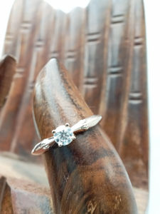 Forme ronde LAB GROWN Fine Jewelry Bague de fiançailles en or massif Bague de mariage - Product Image 5