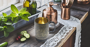 Tazas de mula de Moscú bellamente grabadas, vasos de cerveza de latón macizo puro Diseñados en estilo Stein sin forro - Product Image 4