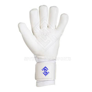Gants de gardien de but de haute qualité et durables avec une adhérence antidérapante, un maillage respirant et un design stable du poignet - Product Image 4
