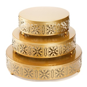 Fournisseur en gros support à gâteau en laiton contremarches de présentation en métal rehausseurs de buffet gigognes présentoirs de buffet en laiton modernes - Product Image 4