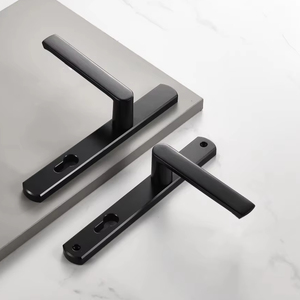 Ensemble de poignées de porte noires modernes au design minimaliste, idéales pour les portes intérieures, les chambres, les bureaux et les rénovations domiciliaires d'Inde - Product Image 1