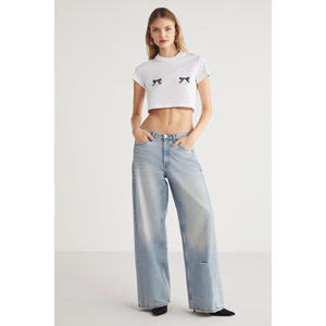 T-shirt court à col rond pour femme ETHIQUET KRIM avec détail imprimé Kurdele, 100% coton biologique - Product Image 3