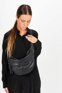 Sacoche de voyage compacte en cuir Avelon - Product Image 2