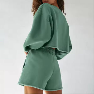 Ensemble 2 pièces grande taille personnalisé pour femmes Ensemble décontracté Sweat-shirt à séchage rapide et ensembles courts pour femmes Sweat-shirt pour femmes - Product Image 3