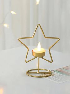 Porte-bougie en métal décoratif minimaliste et élégant, parfait pour les fêtes, les réunions de famille, les anniversaires et les dîners romantiques - Product Image 2