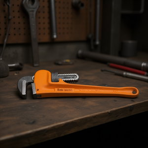 Clé à tuyau en fonte malléable de style américain avec mâchoires en acier forgé - Product Image 3