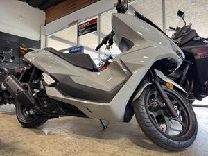 Oferta Anual 2025: Nuevas Motos Honda PCX 150 - Product Image 2