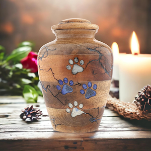 Urne de crémation en palissandre faite à la main en résine époxy pour animaux de compagnie et humains. - Product Image 3