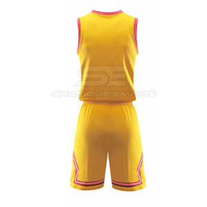 Combinaison de basket-ball pour adultes, confortable et élégante, respirante, à séchage rapide, 100% ensembles de vêtements d'équipe en polyester. - Product Image 3