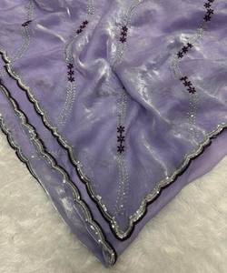 ESPACIO ATRACTIVO SECUENCIA DE SECUENCIA Y BORDADO ZARI TRABAJO SAREE CON BLUSA SIN COSTURA PRECIO AL POR MAYOR PRENDA ÉTNICA - Product Image 4