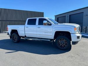G-MC Sierra 2500HD Denali 2018, Cabina Doble, SB, 4WD, Interior de Cuero Oscuro, Motor de 8L, Caja de Cambios Automática, Volante a la Izquierda, Neumáticos R16 - Product Image 6