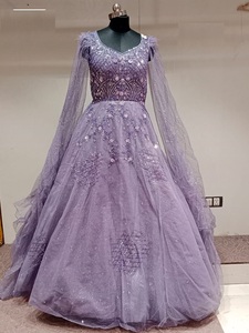 Vestido de red bordado moderno para mujer adecuado para compromisos, bodas y fiestas nocturnas disponibles en línea - Product Image 2