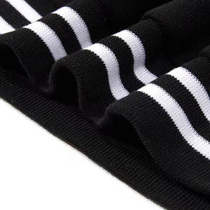 เสื้อแจ็คเก็ตวาร์ซิตี้แบบมีโลโก้สั่งทำ แฟชั่นแขนยาวลำลอง สไตล์เบสบอล ปักลายเคลือบ - Product Image 4