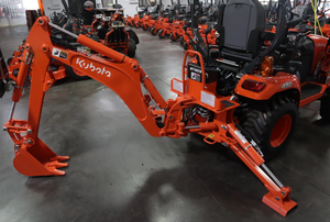 รถแทรกเตอร์อเนกประสงค์คุณภาพสูง Kubota BX23S พร้อมที่ตักด้านหน้าและรถขุดด้านหลัง ระบบขับเคลื่อน 4 ล้อ ดีเซลทรงพลัง สำหรับงานเกษตร จัดสวน และก่อสร้าง - Product Image 5