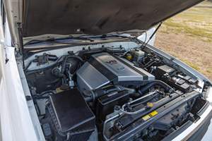 Toyota Land Cruiser 2002 d'occasion, sans réserve, moteur V8, 4x4, différentiel central verrouillable, non modifié - Product Image 6