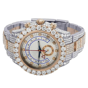 Reloj mecánico para hombre con cierre oculto hecho de acero inoxidable y diamante de moissanita que le da un estilo único con claridad VVS - Product Image 3