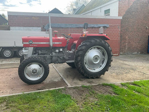 รถแทรกเตอร์ล้อยาง Massey Ferguson 135 40 แรงม้า รุ่นยอดนิยม พร้อมปั๊มเครื่องยนต์และลูกปืน - คุณภาพพรีเมียม จัดส่งรวดเร็ว - Product Image 4