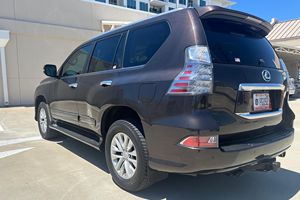 Neatly Used 2016 Lexxuus GX 460 Plus Accident Free LHD/RHD <b>Drive</b> - Product Image 5
