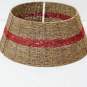 Collar de Árbol de Navidad Tejido de Ratán de Alta Calidad, Hecho a Mano y Ecológico de Artex Dong Thap, con Ribete Rojo - Product Image 6