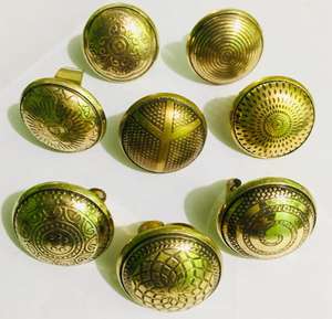 Elegante anillo de moda de metal de latón con diseño de dedo único para ocasiones de fiesta - Product Image 1