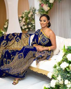 Elegante Vestido de Novia Largo Hasta el Suelo, con Escote en V, Sujetador Incorporado, Tela de Encaje, Color Caramelo, Antiarrugas, Estilo Somalí Dirac, Hecho a Mano, de Lujo - Product Image 4