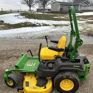 COMPRE LA CORTADORA DE CÉSPED CON GIRA CERO JOHN DEEREE Z515E - Product Image 3