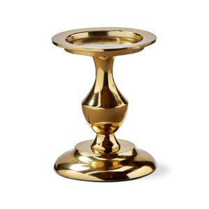 Bougie pilier Stella en aluminium coulé or Bougeoir décoratif en métal doré pour bougies pilier Or élégant - Product Image 2