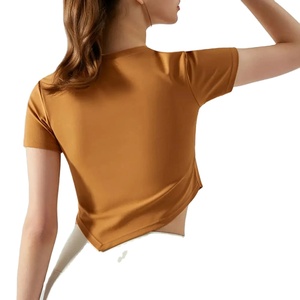 2025 nouveau haut à la mode grande taille dames Sexy haut court femmes plaine T-Shirt uni Vintage femmes T-Shirt logo personnalisé haut court - Product Image 2