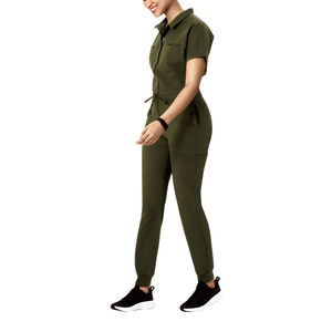 Uniforme médico profesional tipo scrub diseñado para comodidad, movilidad, transpirabilidad y uso confiable durante todo el día en el cuidado de la salud. - Product Image 4